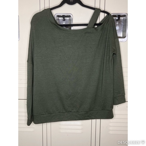 Market & Spruce Stitch Fix Mely Single Cold Shoulder Knit Top Size Medium - Picture 4 of 8